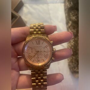 Rose gold perfect condition Michael Kors watch